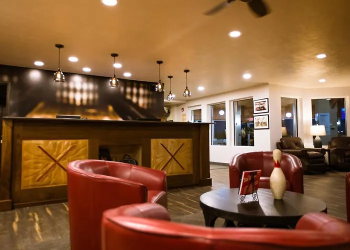 Ten Pin Inn & Suites
